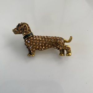Vintage rhinestone dachshund dog brooch